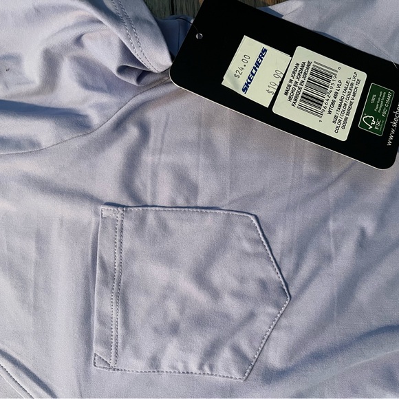 Women’s sketchers purple top v neck - Picture 3 of 3